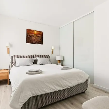 3br Flat With Sea View Balcony - Pool & Parking Niza