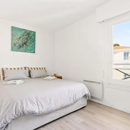 3br Flat With Sea View Balcony - Pool & Parking Apartamento Niza