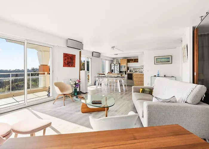 3br Flat With Sea View Balcony - Pool & Parking 아파트 니스